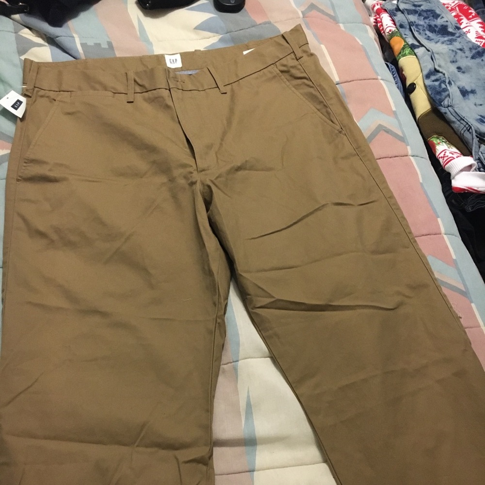 NWT Men’s Gap Slacks